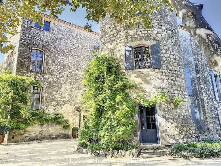 Château Uzès - 8 chambres - 880m²