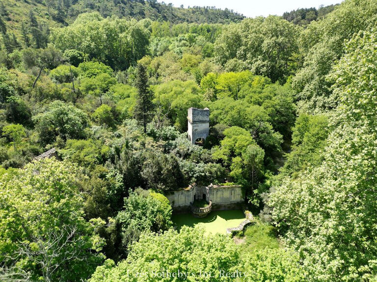 Castle Uzès - 5 bedrooms - 300m²