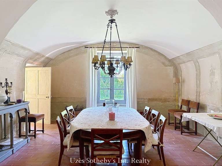 Castle Uzès - 10 bedrooms - 900m²