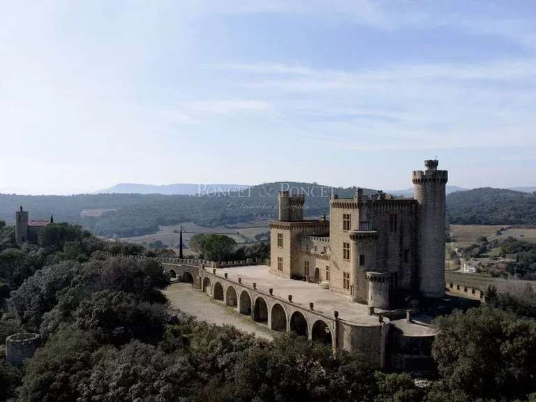 Château Uzès - 7 chambres - 640m²