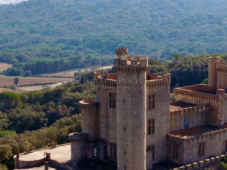 Château Uzès - 7 chambres - 640m²