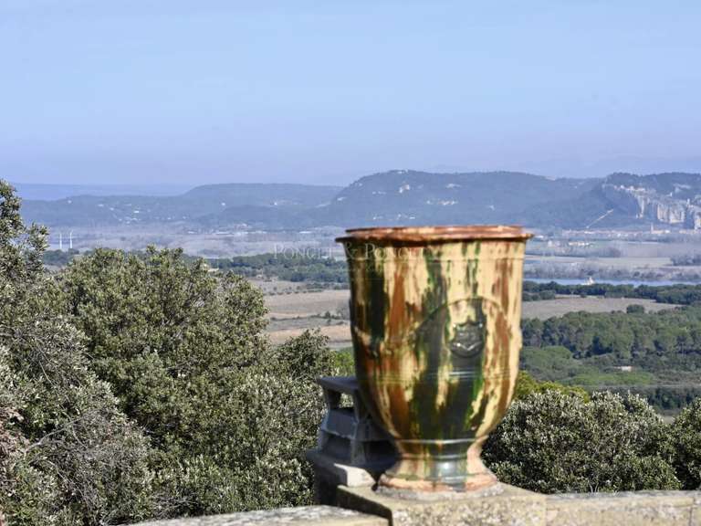 Château Uzès - 7 chambres - 640m²