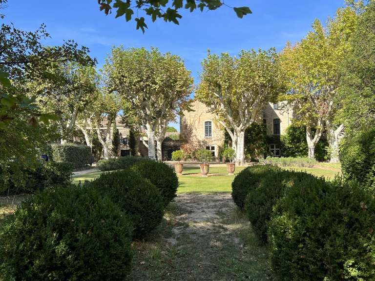 Château Uzès - 9 chambres - 850m²