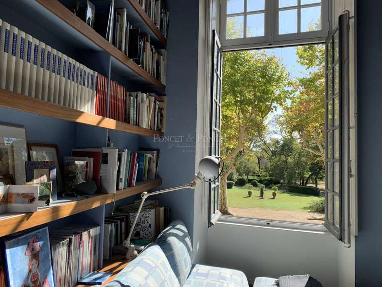 Château Uzès - 9 chambres - 850m²