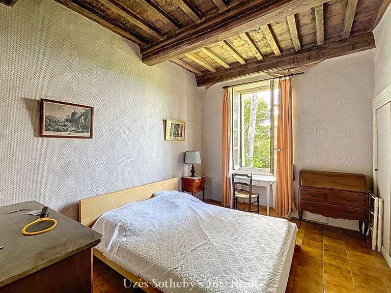 Château Uzès - 8 chambres - 300m²