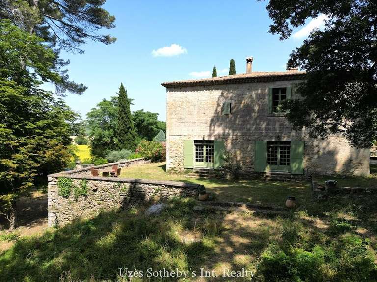 Château Uzès - 8 chambres - 300m²