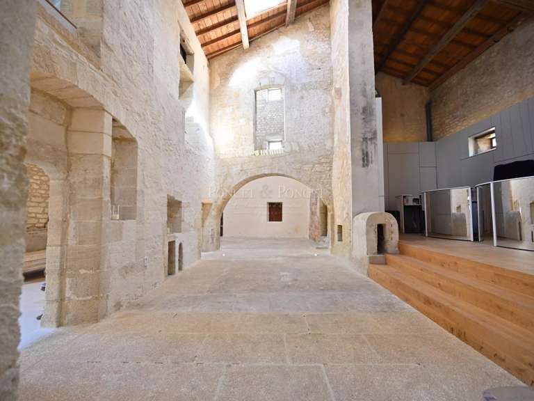 Château Uzès - 9 chambres - 1400m²