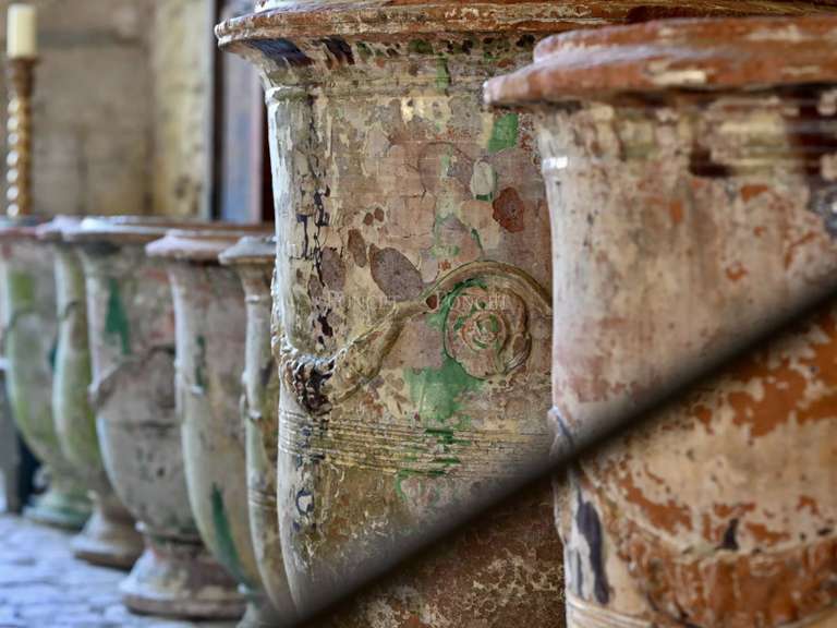 Château Uzès - 9 chambres - 1400m²