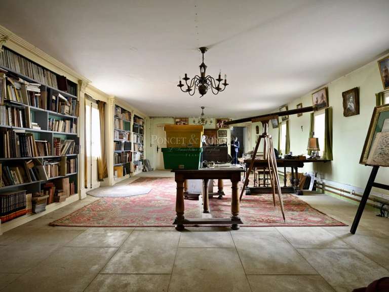 Castle Uzès - 7 bedrooms - 640m²