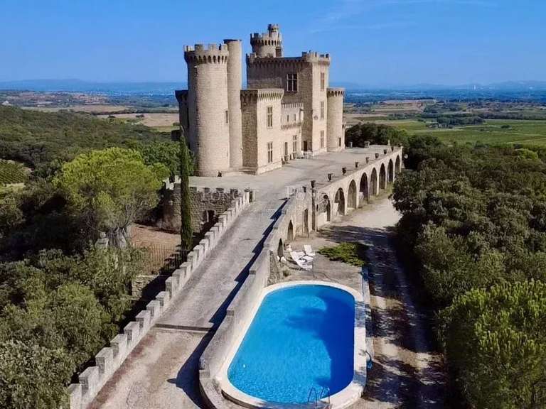 Castle Uzès - 7 bedrooms - 640m²