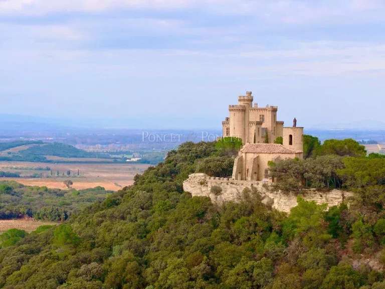 Castle Uzès - 7 bedrooms - 640m²