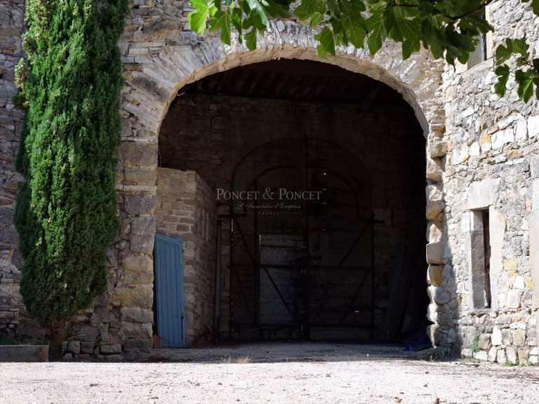 Castle Uzès - 7 bedrooms - 1550m²