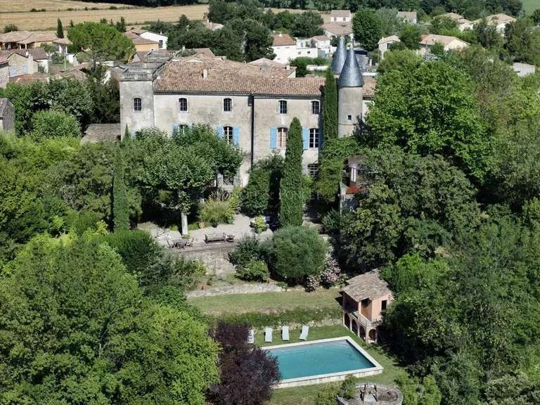 Castle Uzès - 7 bedrooms - 1550m²