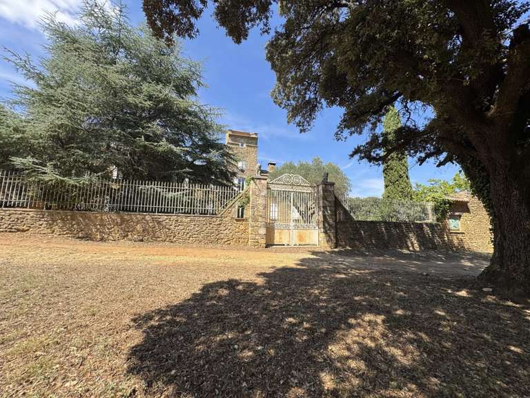 Château Uzès - 9 chambres - 374m²