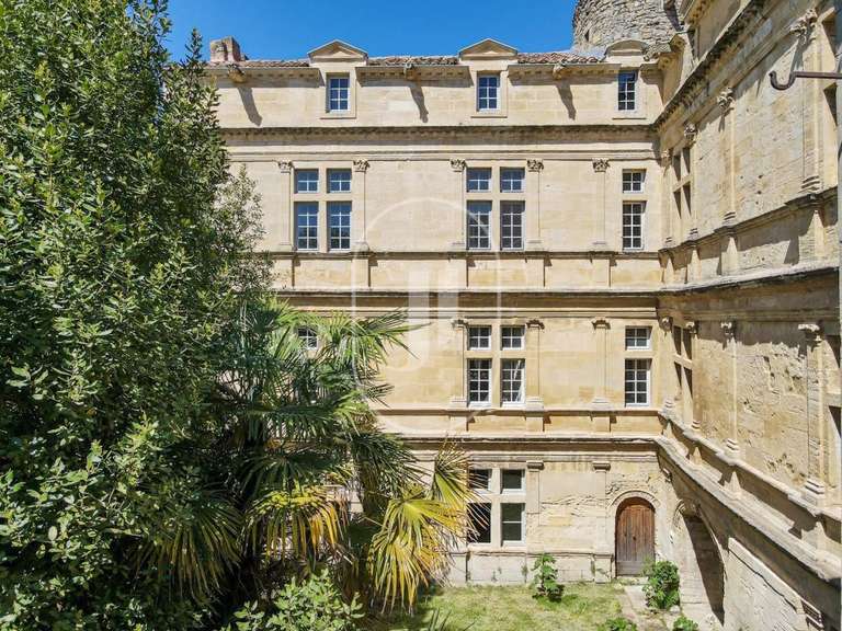 Château Uzès - 10 chambres - 550m²