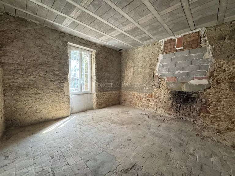 Château Uzès - 9 chambres - 374m²