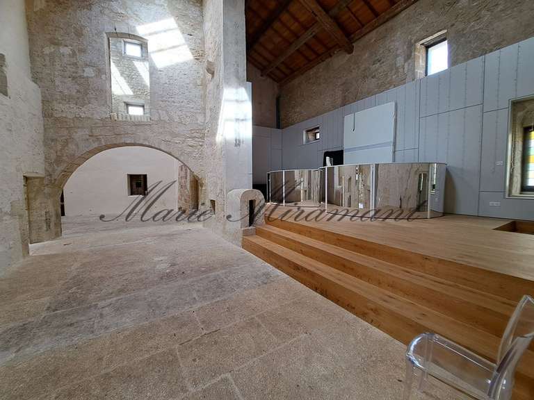 Castle Uzès - 7 bedrooms - 1500m²