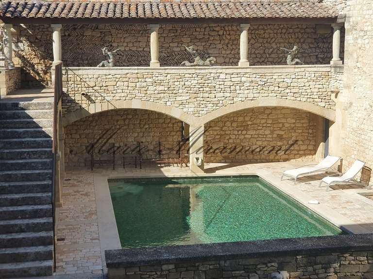 Château Uzès - 7 chambres - 1500m²