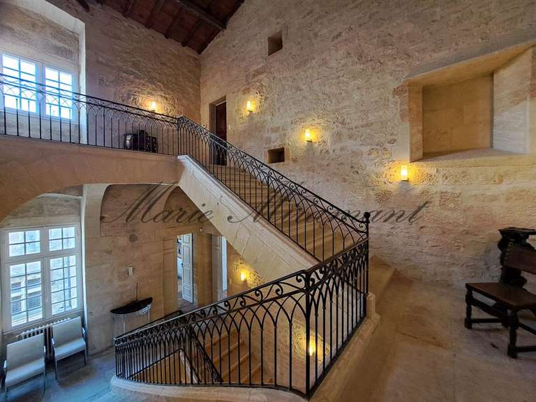 Castle Uzès - 7 bedrooms - 1500m²