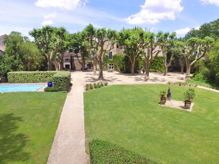 Château Uzès - 10 chambres - 1009m²