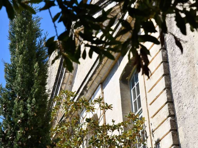 Château Uzès - 9 chambres - 1368m²