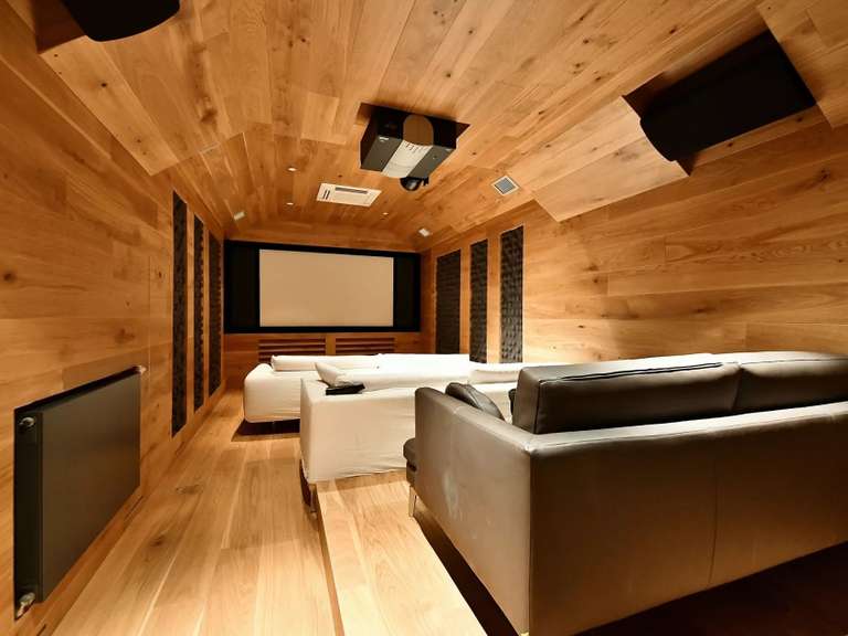 Château Uzès - 9 chambres - 1368m²