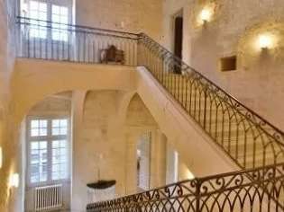 Château Uzès - 9 chambres - 1368m²