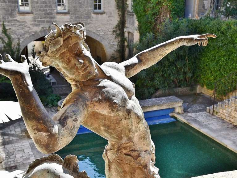 Château Uzès - 9 chambres - 1368m²