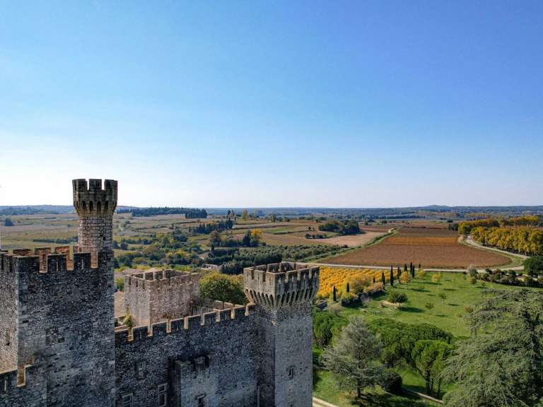 Château Uzès - 14 chambres - 1950m²