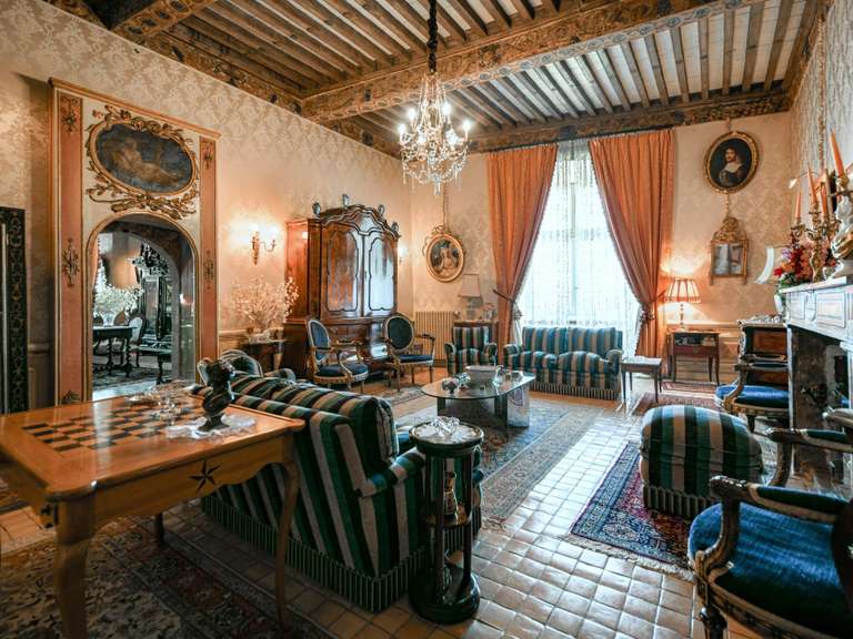 Château Uzès - 14 chambres - 1950m²