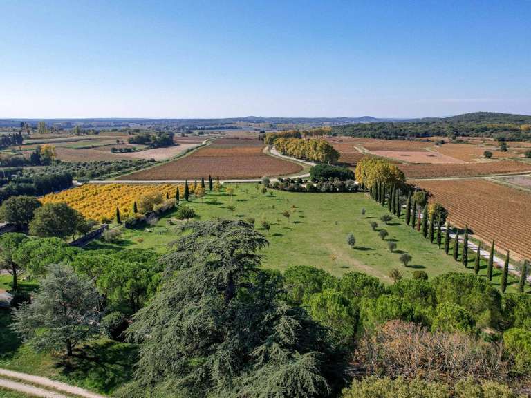 Château Uzès - 14 chambres - 1950m²