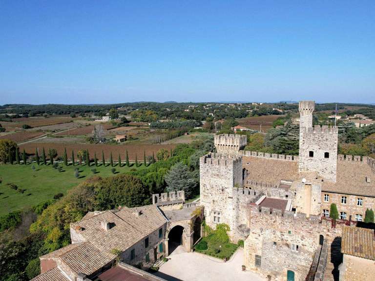 Château Uzès - 14 chambres - 1950m²