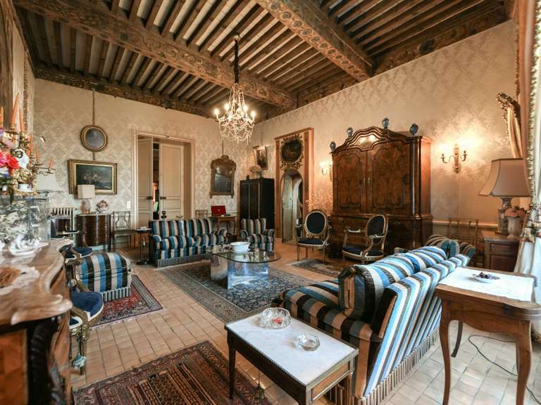 Château Uzès - 14 chambres - 1950m²