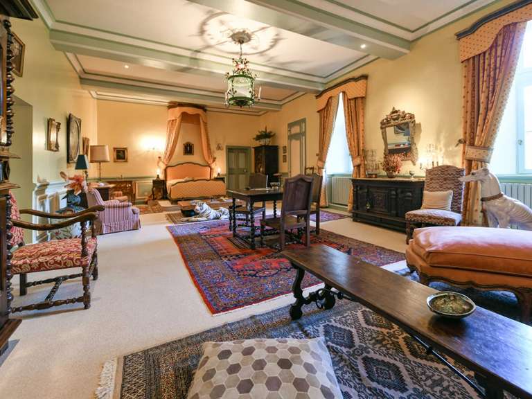 Château Uzès - 14 chambres - 1950m²