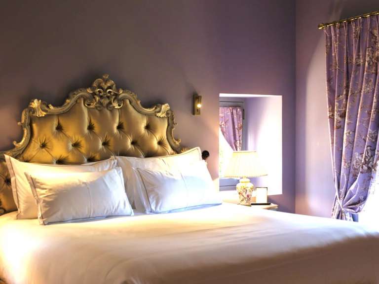 Château Uzès - 18 chambres - 2050m²