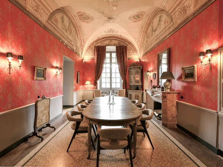 Castle Uzès - 18 bedrooms - 2050m²