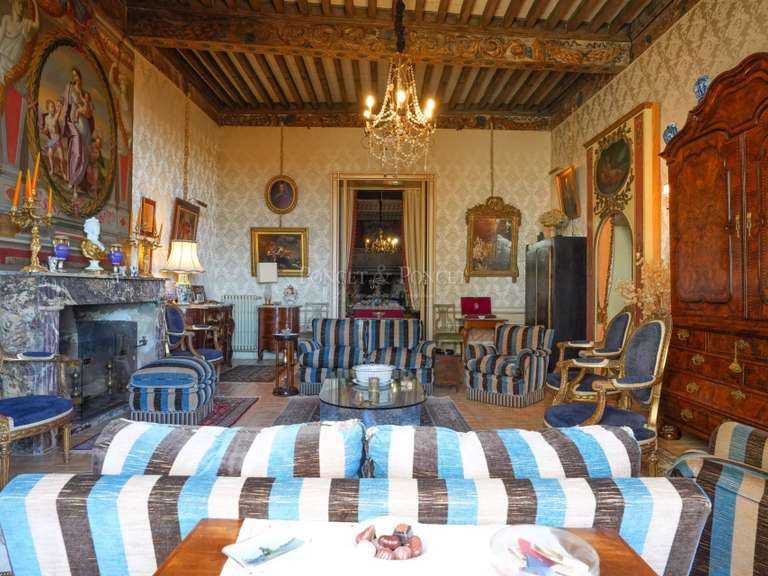 Château Uzès - 14 chambres - 1100m²