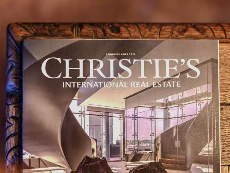 Château Uzès - 22 chambres - 2500m²