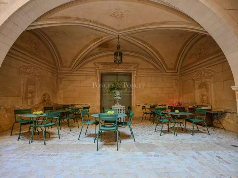 Castle Uzès - 22 bedrooms - 2500m²