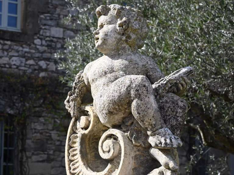 Château Uzès - 9 chambres - 1400m²