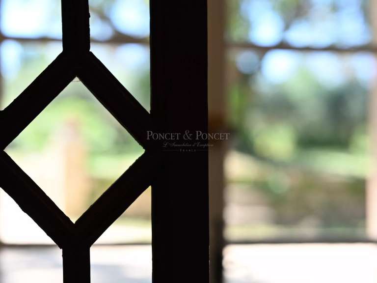 Castle Uzès - 19 bedrooms - 1250m²