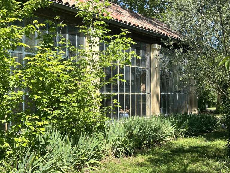 Château Uzès - 19 chambres - 1250m²