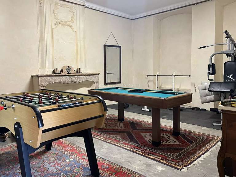 Château Uzès - 19 chambres - 1250m²