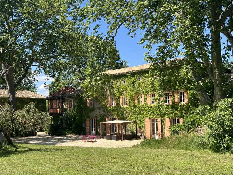 Château Uzès - 19 chambres - 1250m²