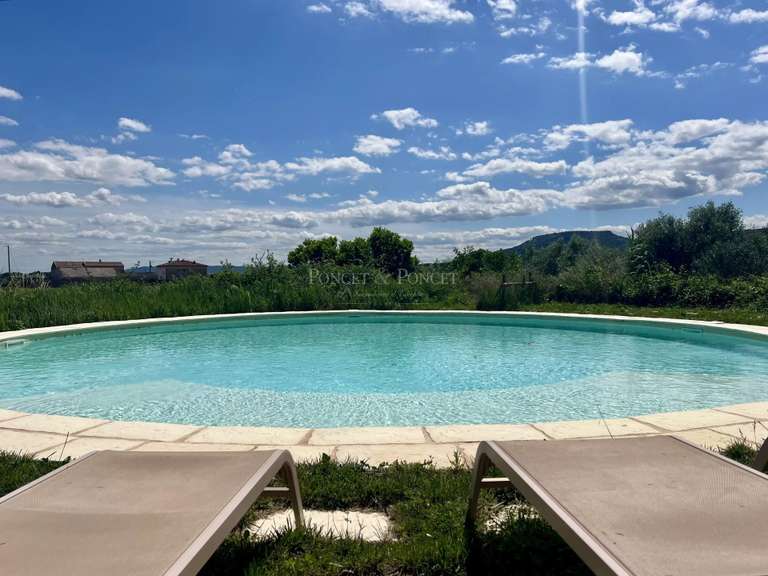 Château Uzès - 19 chambres - 1250m²
