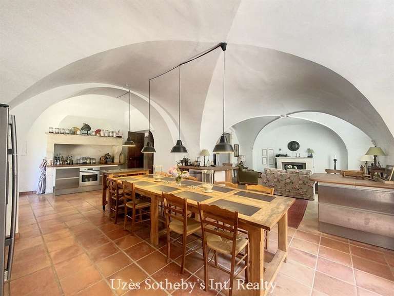 Château Uzès - 10 chambres - 1000m²