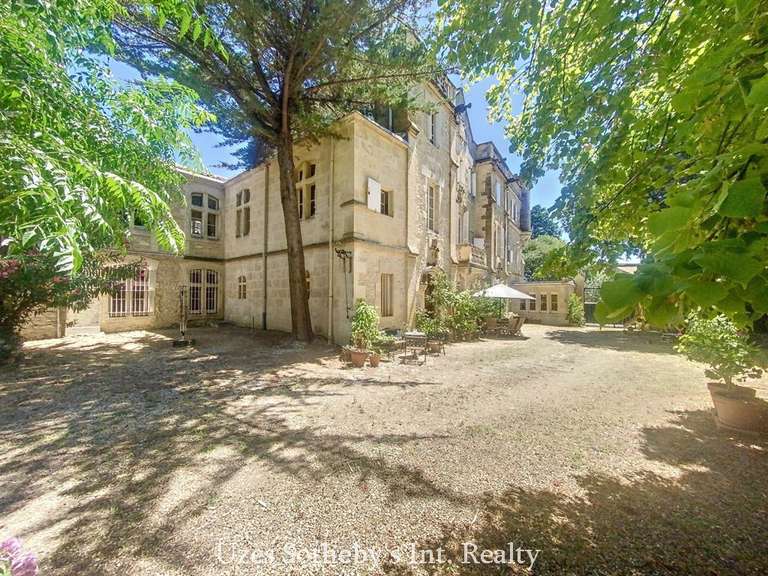 Château Uzès - 10 chambres - 1000m²