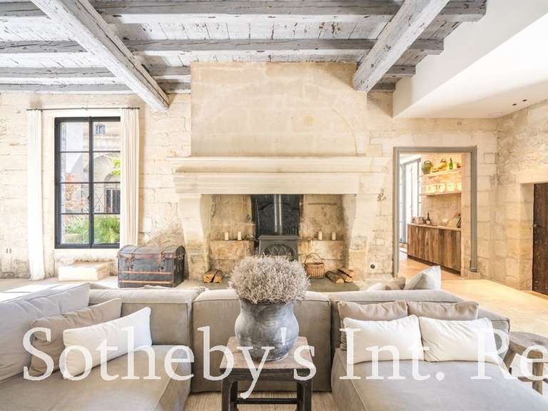 Château Uzès - 11 chambres - 1120m²