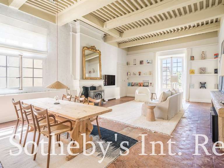 Château Uzès - 11 chambres - 1120m²