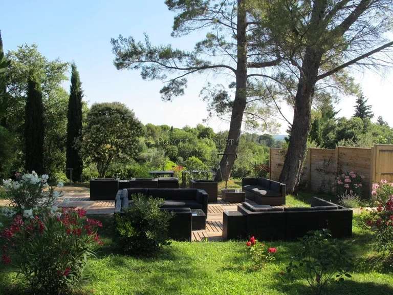 Château Uzès - 13 chambres - 1000m²
